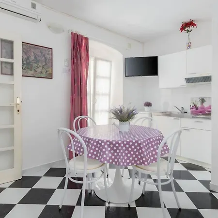 Apartman Marija *